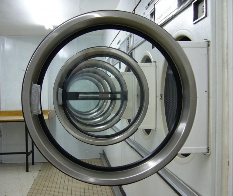 good reasons to use laundromats